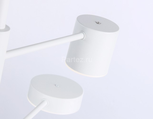 Потолочная люстра Ambrella FL51684