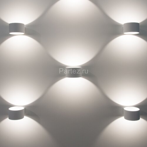 Настенный светильник Elektrostandard MRL LED 1045 белый